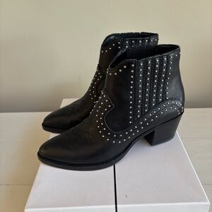 Dolce Vita Women’s Dexter Black Leather Studded Boots Booties